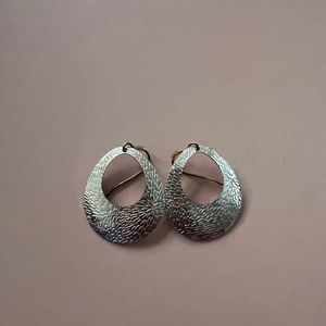 Tear drop Silver earrings